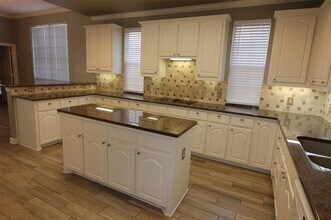 4404 Echo Bluff Dr in Plano, TX - Building Photo - Building Photo