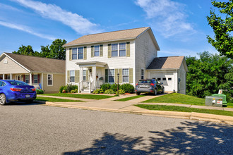 Ashburn Greene in St. Clairsville, OH - Building Photo - Building Photo