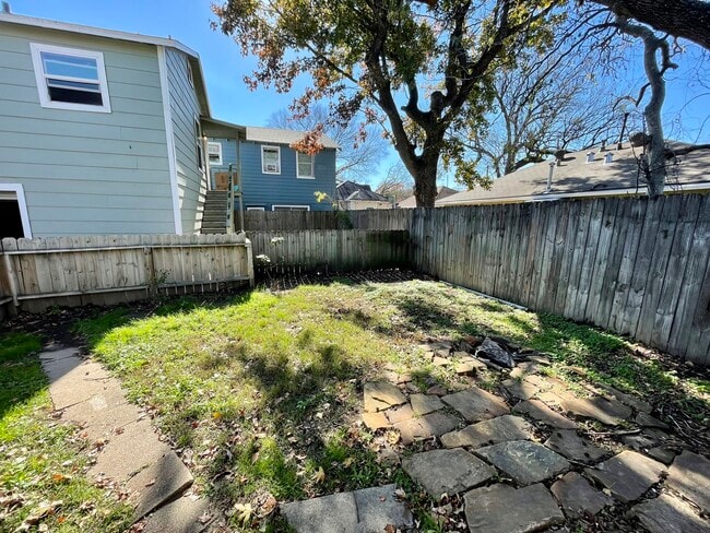 property at 206 Frawley St