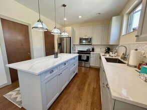 709 15th Ave in Seattle, WA - Building Photo - Building Photo