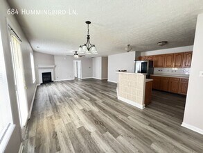 684 Hummingbird Ln in Whiteland, IN - Building Photo - Building Photo