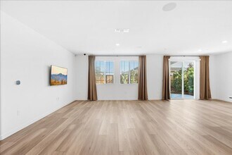 10109 Al Meraz Dr in Elk Grove, CA - Building Photo - Building Photo