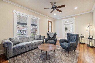 1211 Lexington St in Taylor, TX - Building Photo - Building Photo