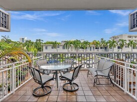 1030 9th St in Miami Beach, FL - Building Photo