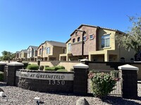 1350 GREENFIELD Rd in Mesa, AZ - Foto de edificio - Building Photo