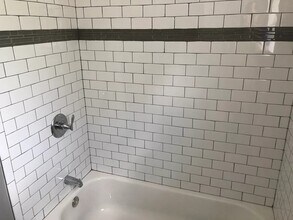 7542 Brown Ave, Unit 1 in Forest Park, IL - Building Photo - Building Photo