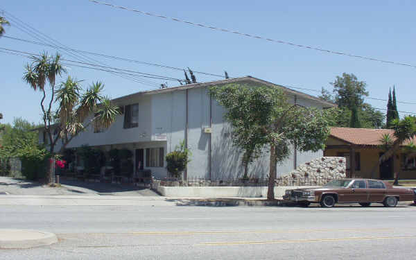 268 N Wilson Ave in Pasadena, CA - Foto de edificio