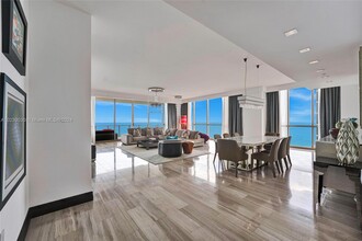 17749 Collins Ave in Sunny Isles Beach, FL - Building Photo - Building Photo