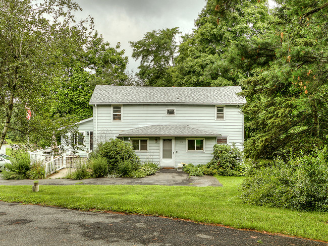 COUNTRY VIEW ESTATES in Highland, NY - Building Photo - Other