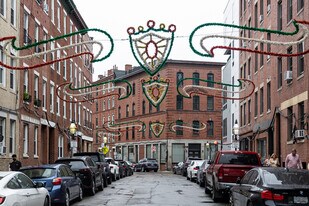 151 Endicott St, Unit 10 in Boston, MA - Building Photo