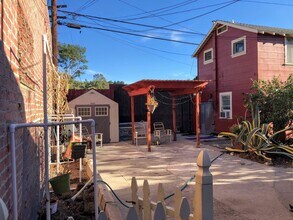 4510 N Figueroa St in Los Angeles, CA - Building Photo - Building Photo