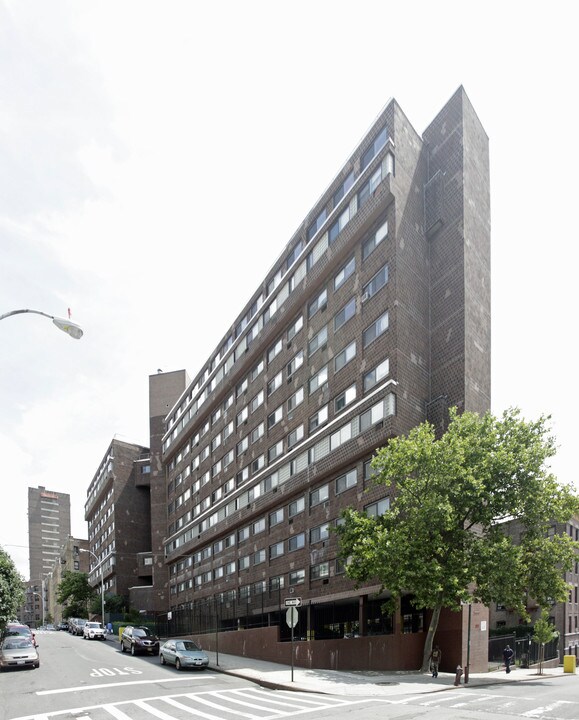 Twin Parks South West Houses in Bronx, NY - Building Photo
