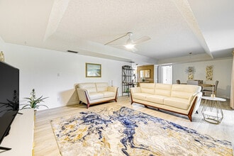 432 Teryl Rd in Naples, FL - Building Photo - Building Photo