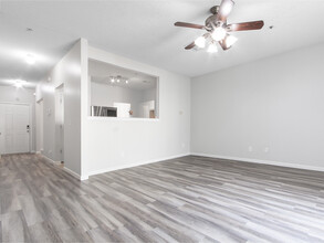 1679 Broad River Rd in College Park, GA - Foto de edificio - Building Photo