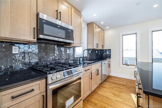 35 Ostend Rd in Island Park, NY - Building Photo - Building Photo