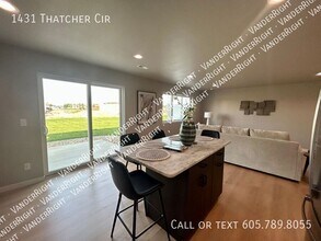 1431 Thatcher Cir in Harrisburg, SD - Building Photo - Building Photo