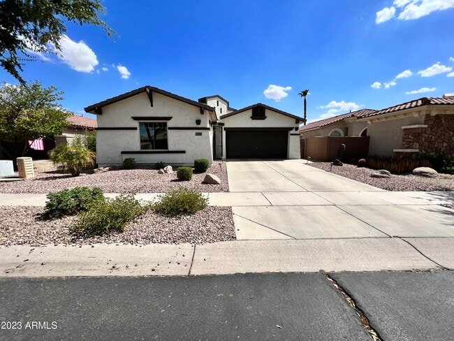 683 E Las Colinas Pl in Chandler, AZ - Building Photo - Building Photo