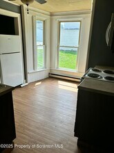 105 College Ave in Factoryville, PA - Building Photo - Building Photo