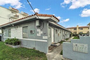 634 SW 10th St, Unit 4 in Miami, FL - Building Photo