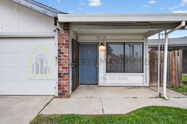 8973 El Mirador Dr in Elk Grove, CA - Building Photo - Building Photo
