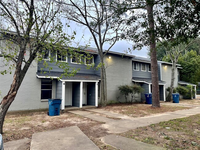 property at 702 Hargest St