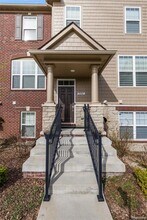 2884 Glenbar Cir in Rochester Hills, MI - Building Photo - Building Photo