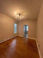 170 Delaware Ave, Unit 3 in Jersey City, NJ - Building Photo - Building Photo