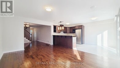 206 Aquilo Crescent in Ottawa, ON - Building Photo - Building Photo