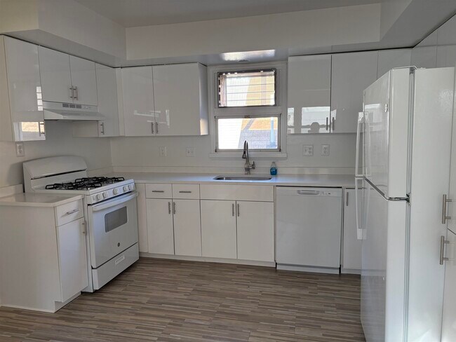 6219 Polk St in West New York, NJ - Building Photo - Building Photo