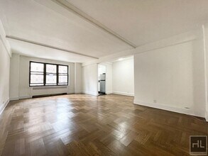 EAST 38 STREET in New York, NY - Building Photo - Building Photo