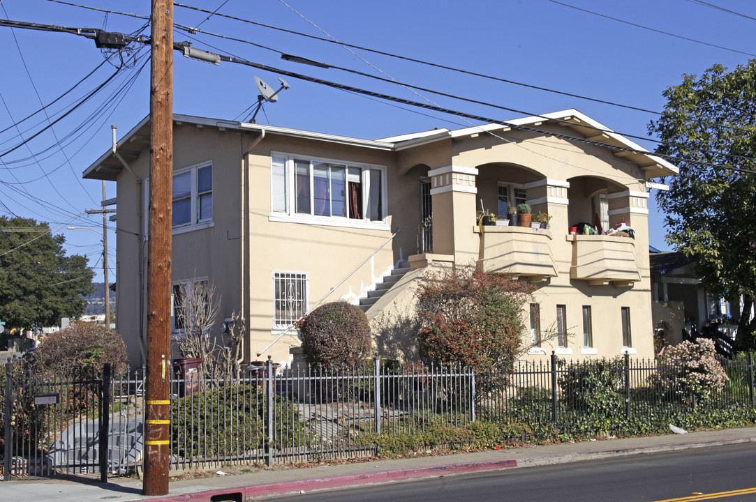 1910-1914 51st Ave in Oakland, CA - Building Photo