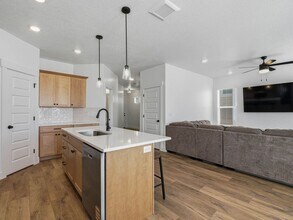 866 North St in Saratoga Springs, UT - Building Photo - Building Photo