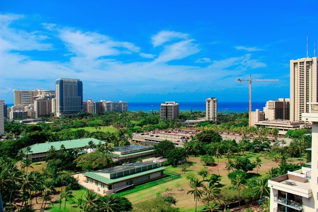 1925 Kalakaua Ave