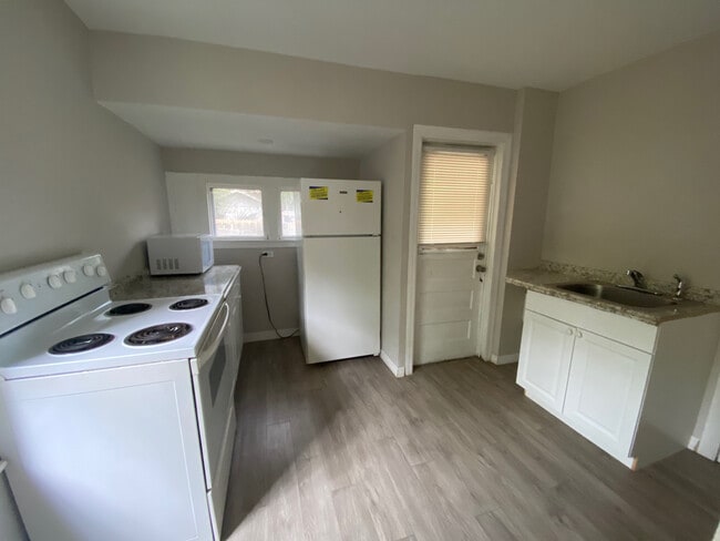 3610 17th Ave S in St. Petersburg, FL - Building Photo - Building Photo