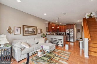 2007 Carpenter St in Philadelphia, PA - Building Photo - Building Photo