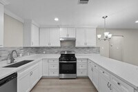 8129 Linda Vista Rd photo'