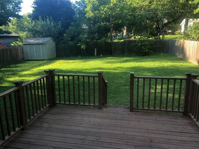 1520 Crosby Ln in Iowa City, IA - Building Photo - Building Photo