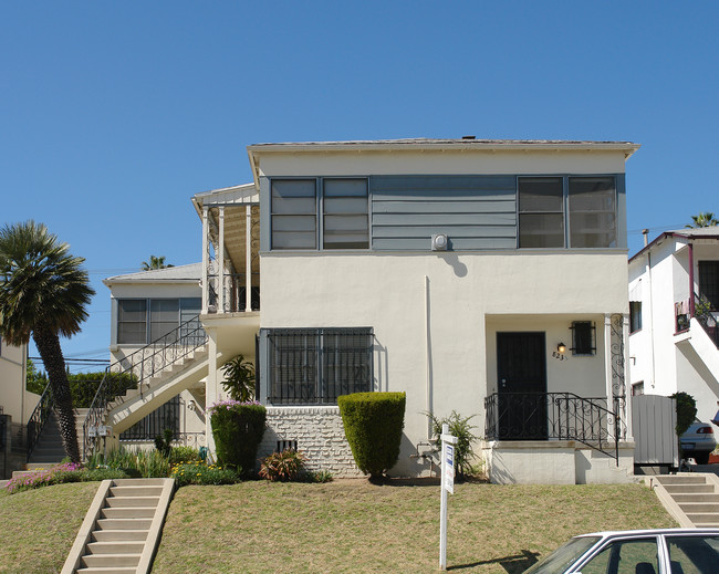 823 N Alexandria Ave in Los Angeles, CA - Building Photo - Building Photo