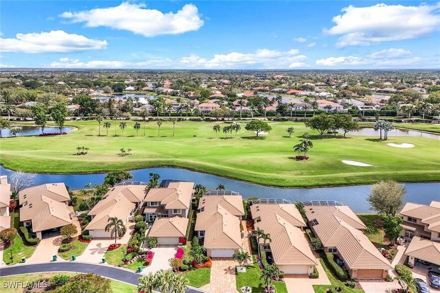 10347 Quail Crown Dr in Naples, FL - Building Photo