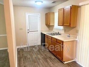 1071 Bridle Creek Dr in Flowery Branch, GA - Building Photo - Building Photo