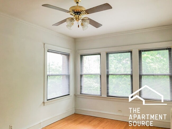 property at 3503 N Greenview Ave