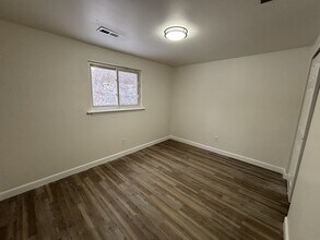 6826 E 3rd Ave in Gary, IN - Building Photo - Building Photo