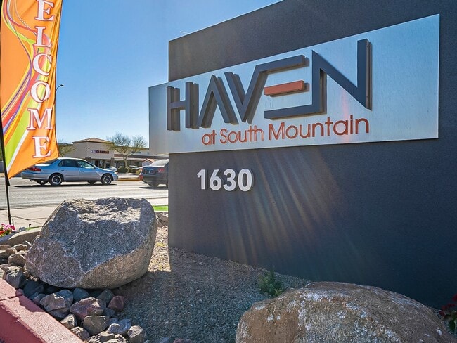 Haven at South Mountain Apartments in Phoenix, AZ - Building Photo - Building Photo