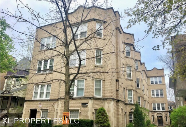 5549 N Lakewood Ave-Unit -APT 2B in Chicago, IL - Building Photo - Building Photo