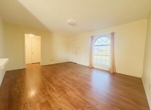 906 N Bishop St in San Angelo, TX - Building Photo - Building Photo