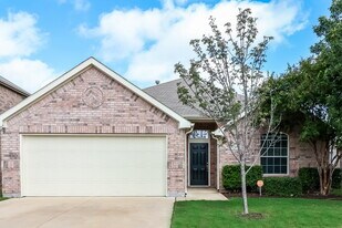 513 Anchor Way in Crowley, TX - Building Photo