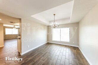 5001 W Shangri-la Rd in Glendale, AZ - Building Photo - Building Photo