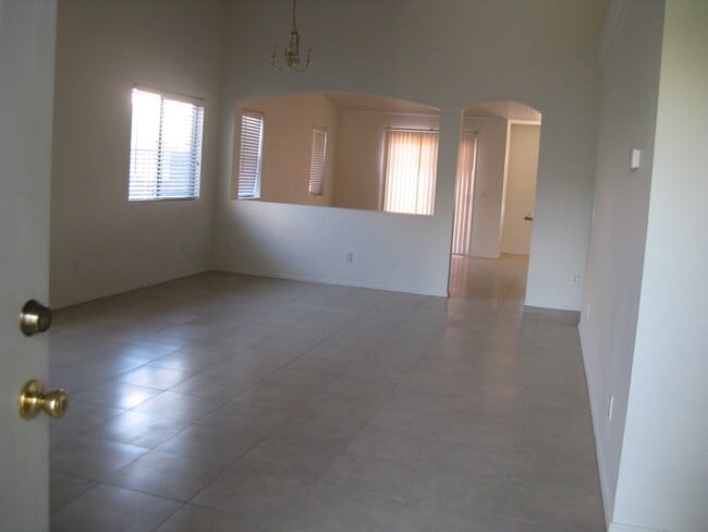 3425 W Hidalgo Ave in Phoenix, AZ - Building Photo - Building Photo