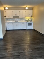 9625-9156 156 St NW in Edmonton, AB - Building Photo