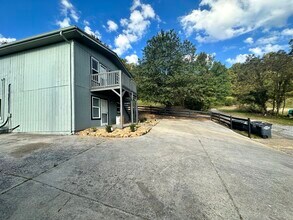 361 Barnett Dr in Kingsport, TN - Building Photo - Building Photo